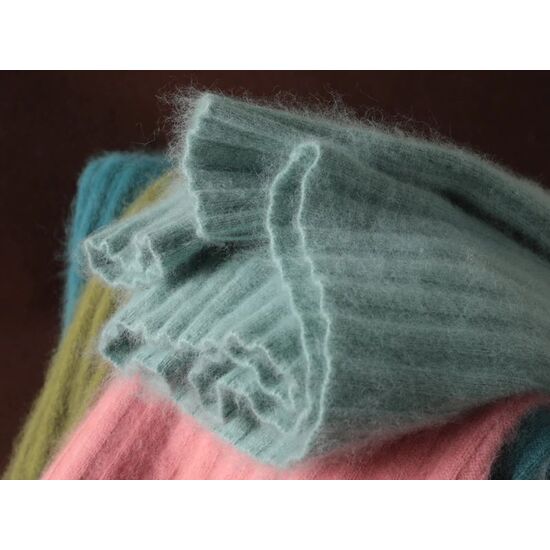 Angora Pullover V-Ausschnitt lindgrn XS